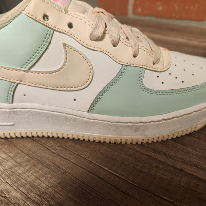 Nike Air Force 1 GS Emerald Rise Guava Ice
