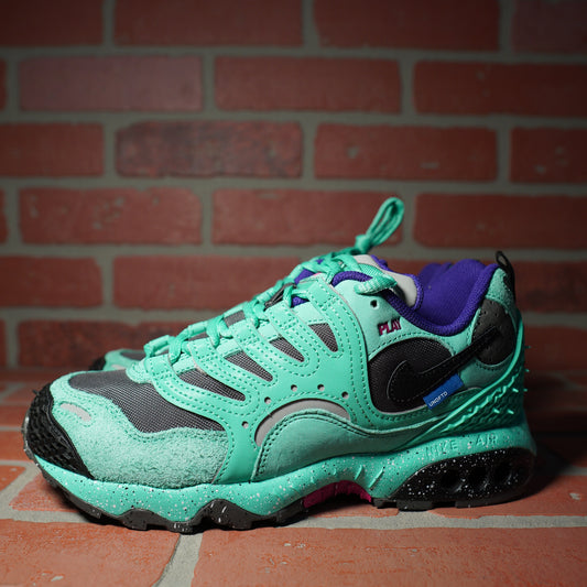 DS Nike Air Terra Humara x UNDEFEATED "Light Menta" SZ 6