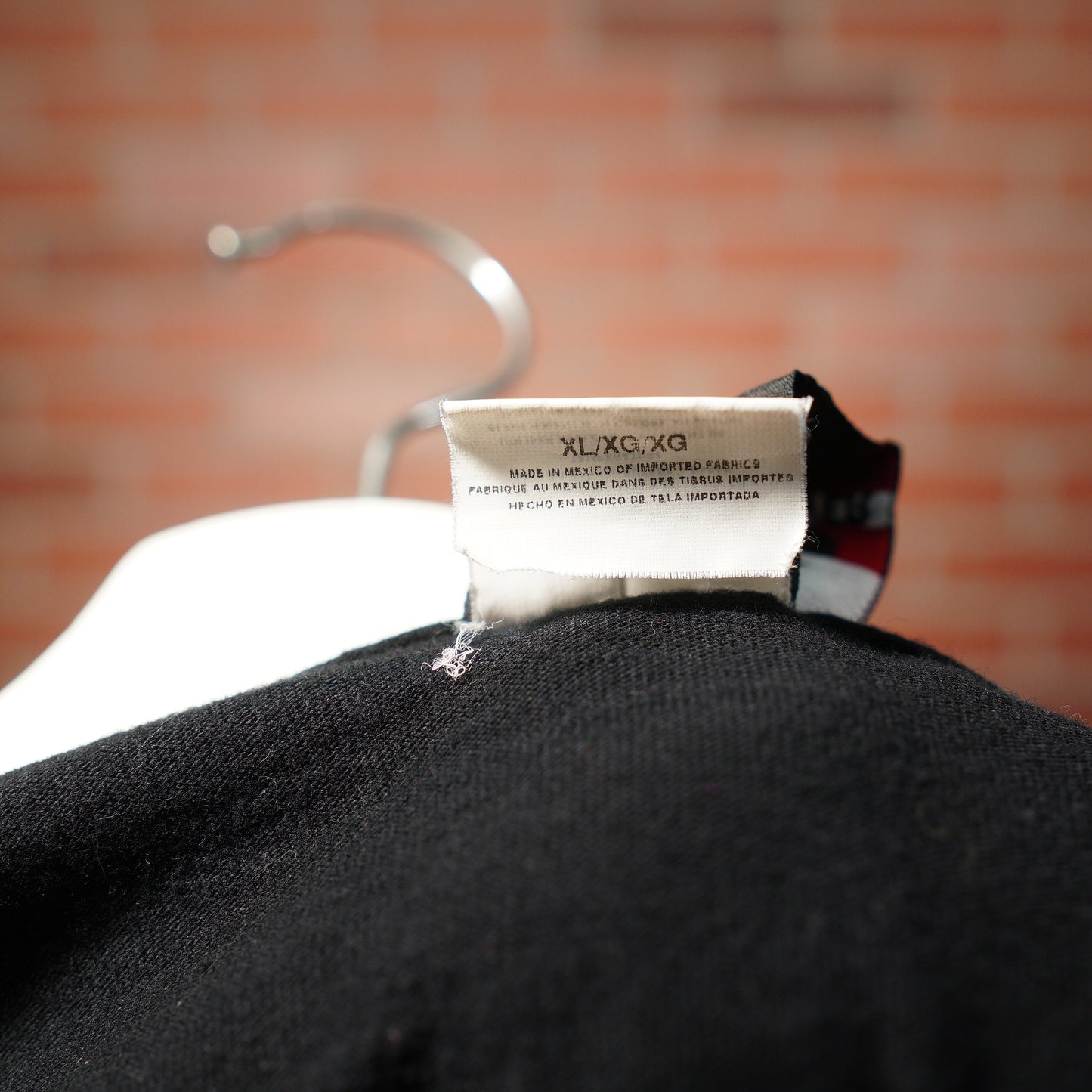 VTG Y2K Quiksilver Black Logo L/S Tee