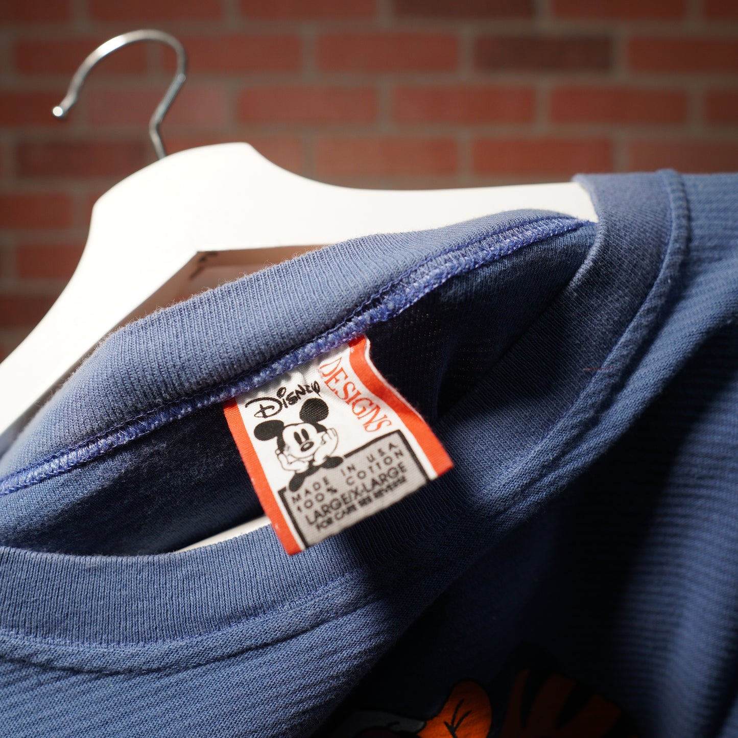 VTG Disney Designs Tigger Stripped Tee