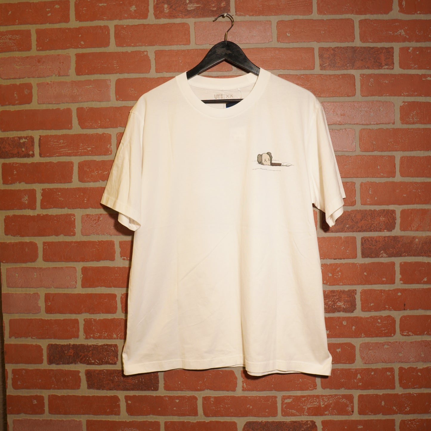 DS Uniqlo X Kaws Phaidon Book Cover Tee