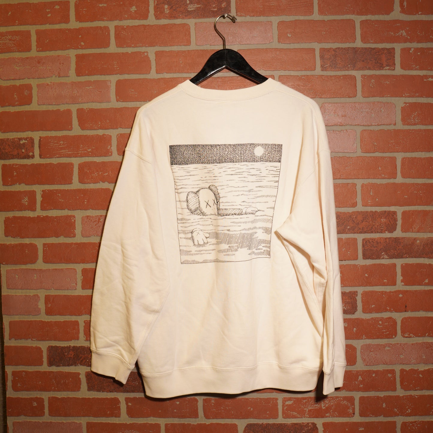 DS Uniqlo X Kaws Pink Companion White Crewneck