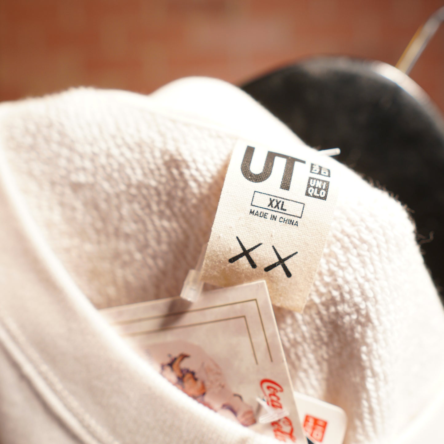 DS Uniqlo X Kaws Pink Companion White Crewneck