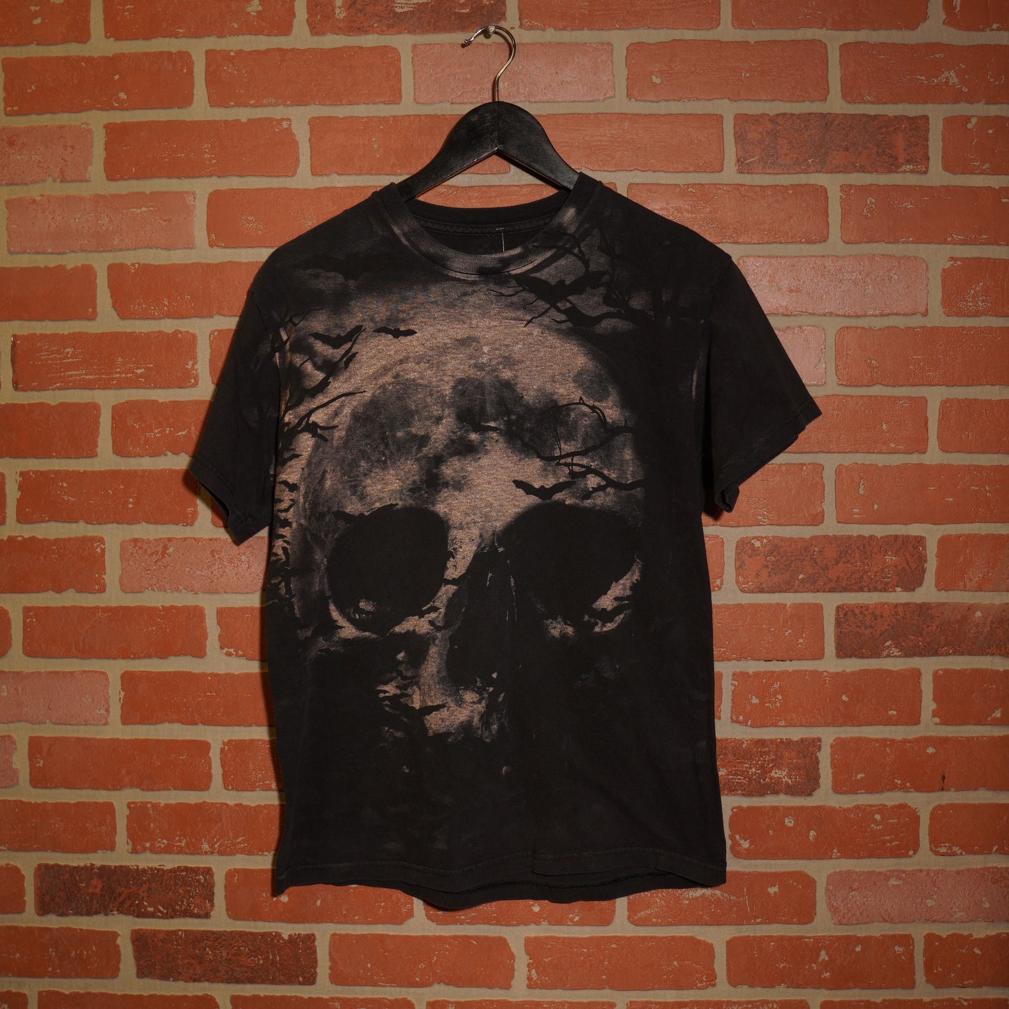 VTG Y2K Halloween Skull Tee
