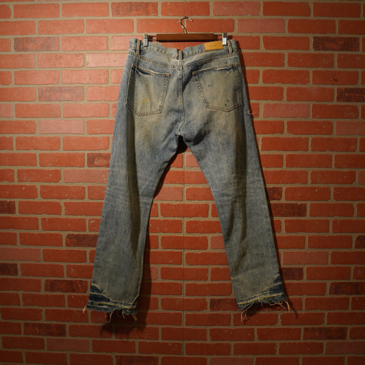MNML Distressed Denim Jeans