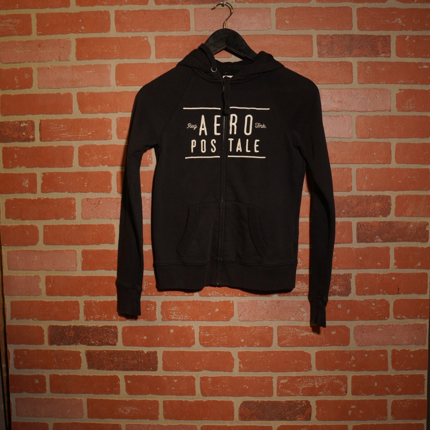 VTG Y2K Women's Aeropostale Zip-Up Black Hoodie