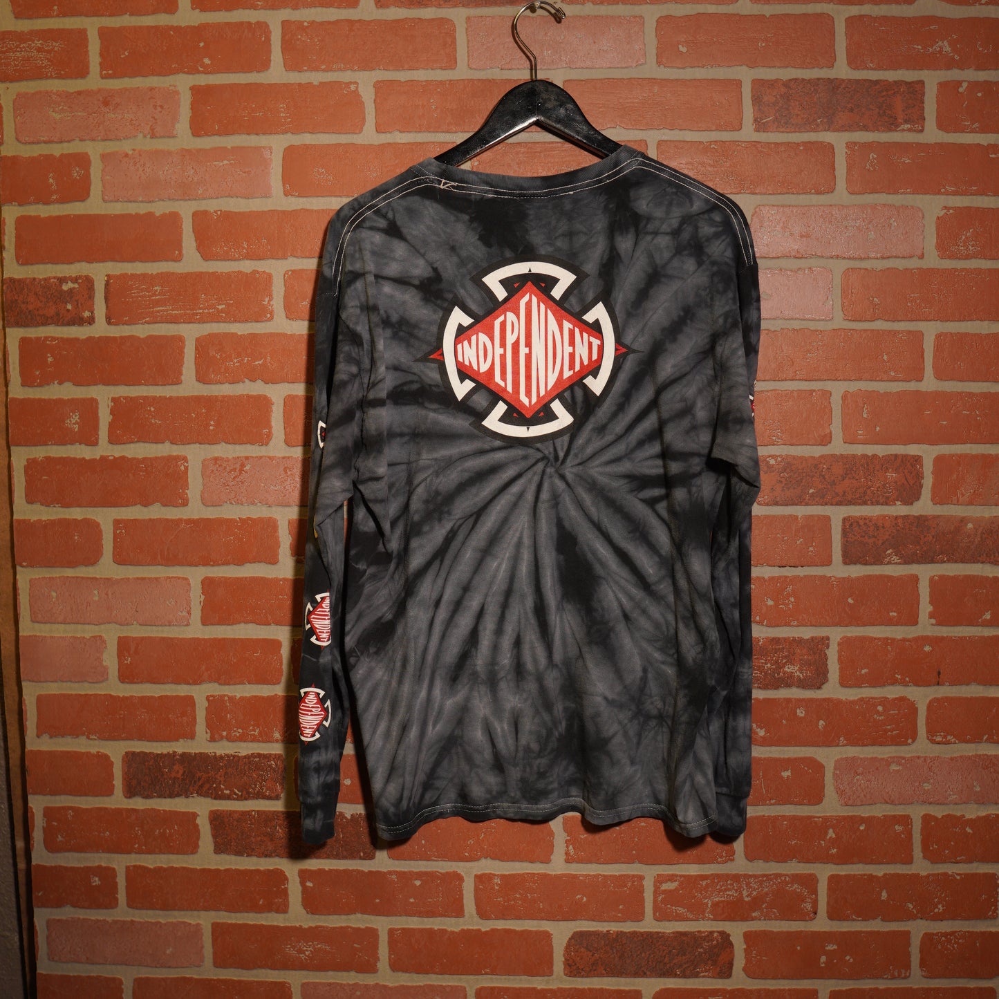 VTG Y2K Independent Tye-Dye L/S Tee