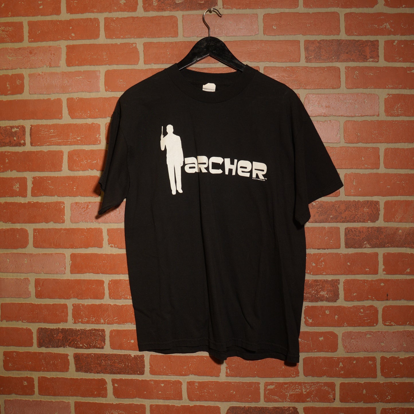 VTG Y2K 2010 Archer Cartoon Tee