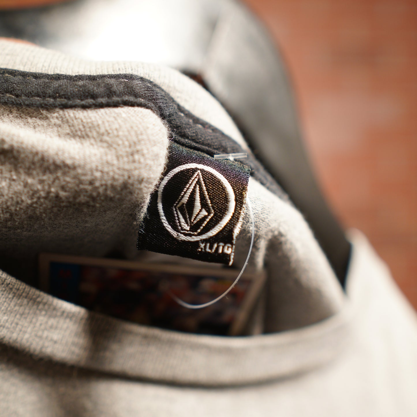 VTG Y2K Volcom Grey Logo Tee