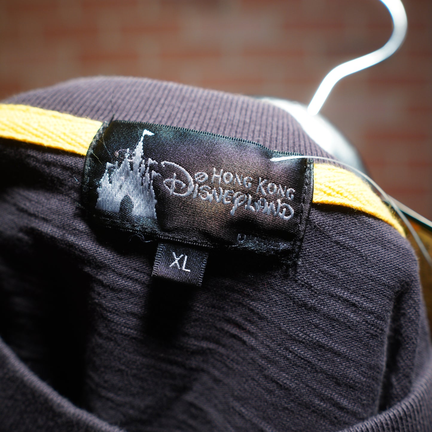 VTG Hong Kong Disneyland Mickey Mouse Text Tee