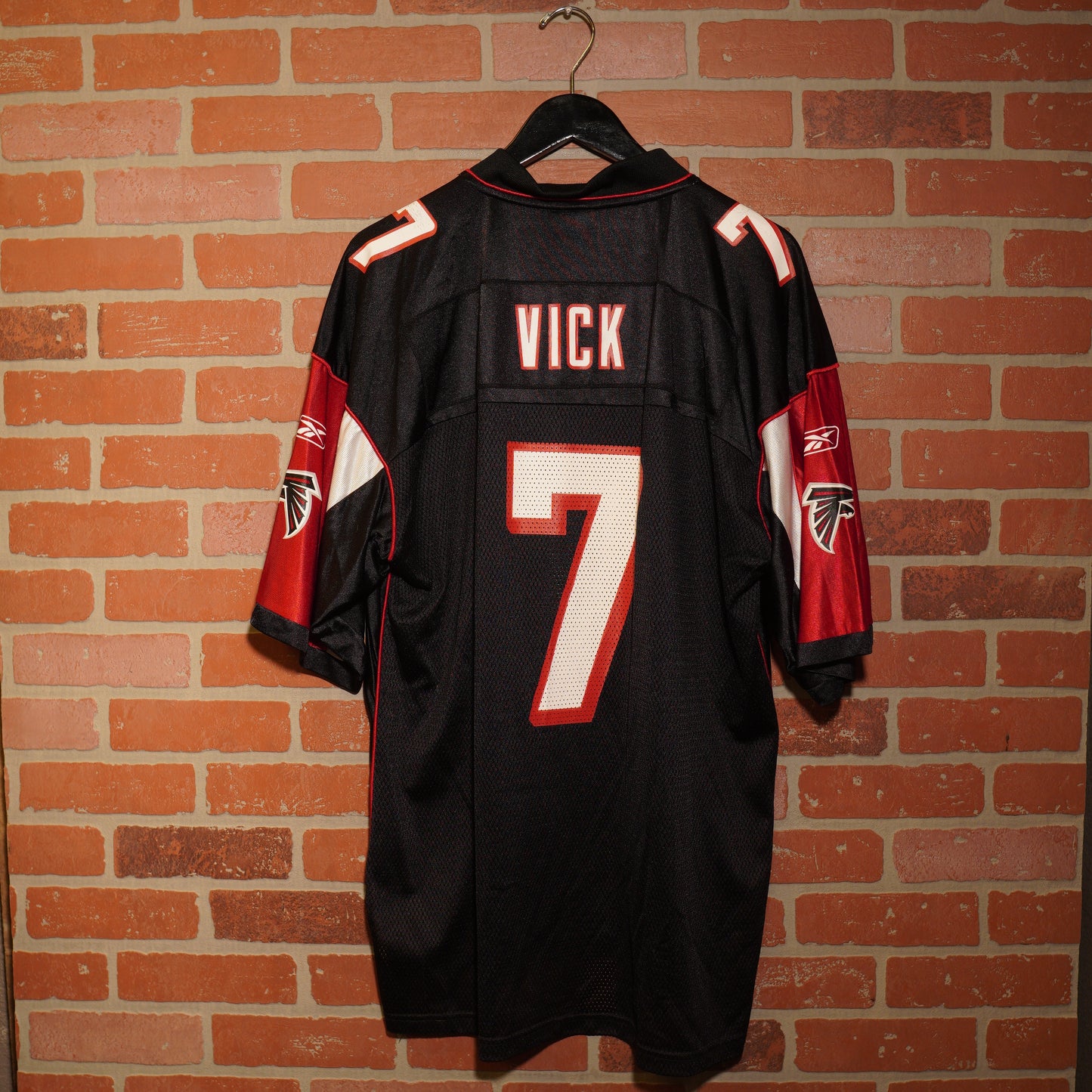 VTG NFL Atlanta Falcons Vick Jersey