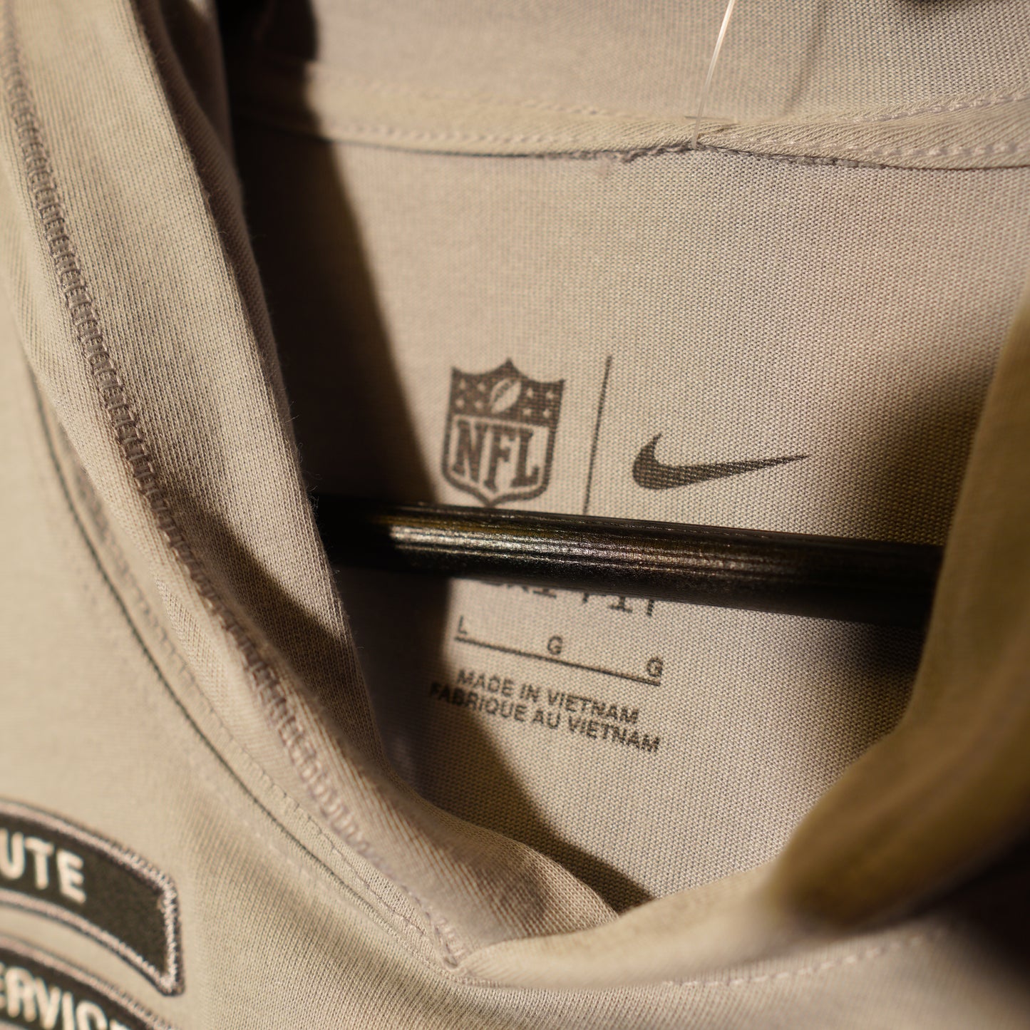 Nike NFL Las Vegas Raiders Pullover Salute To Service Grey Hoodie