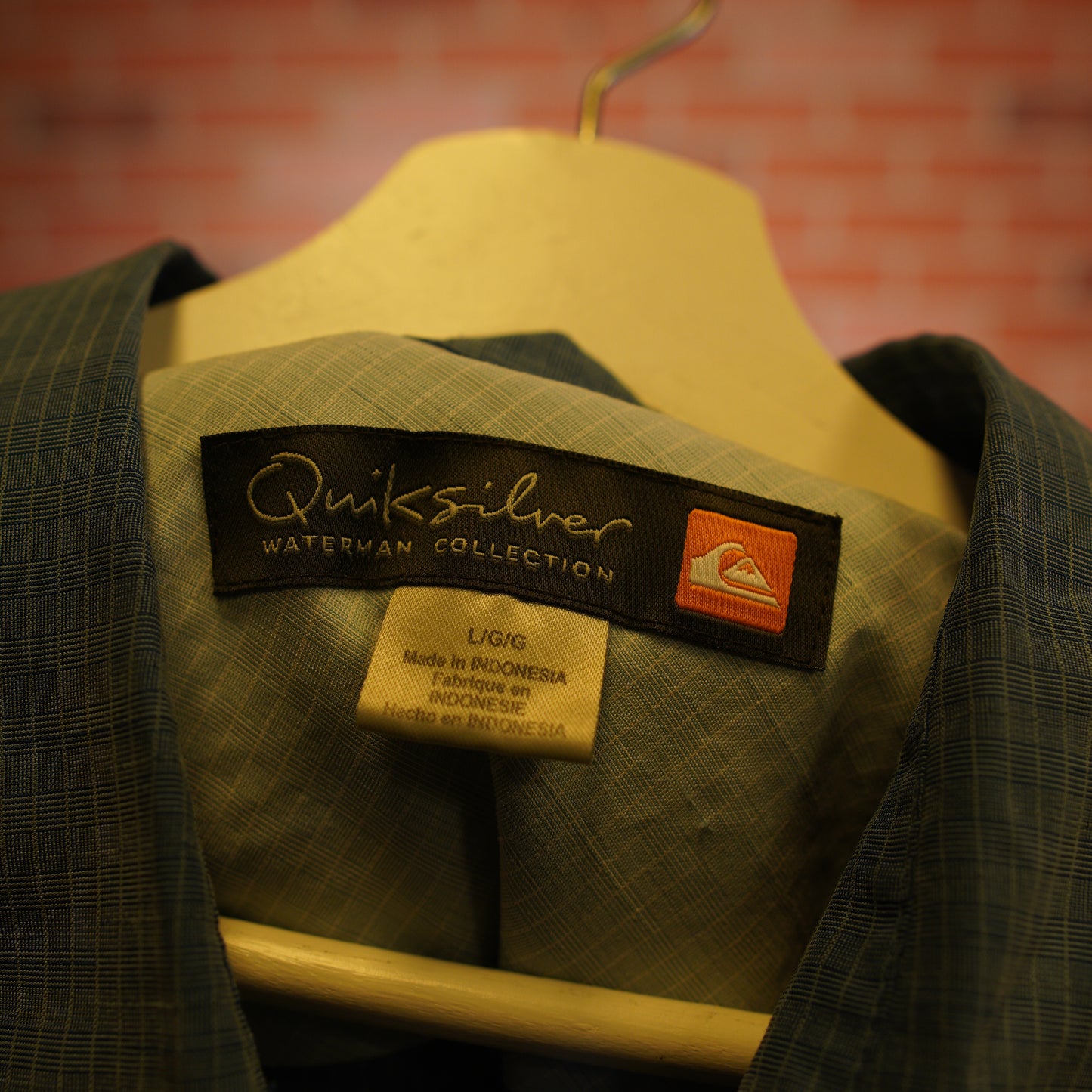VTG Y2K Quiksilver Blue Button-Up Shirt