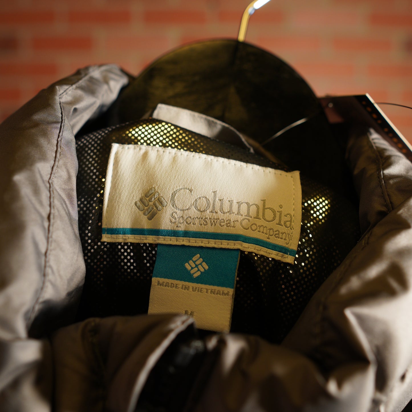 DS Columbia Black/Grey Puffer Zip-Up Jacket