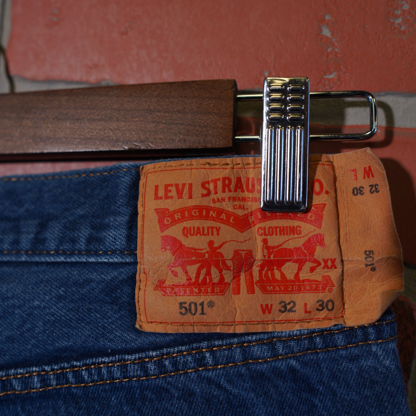 VTG Levis 501 Dark Blue Denim Jeans