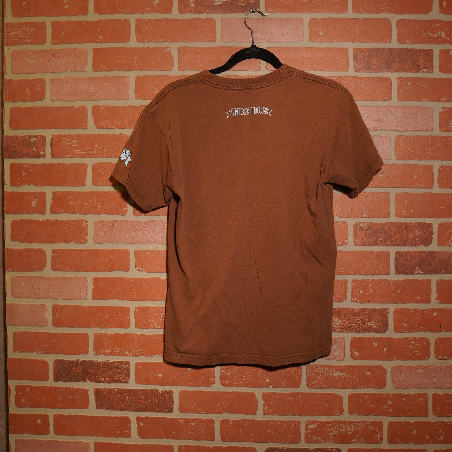 VTG Y2K Ambiguous Logo Tee