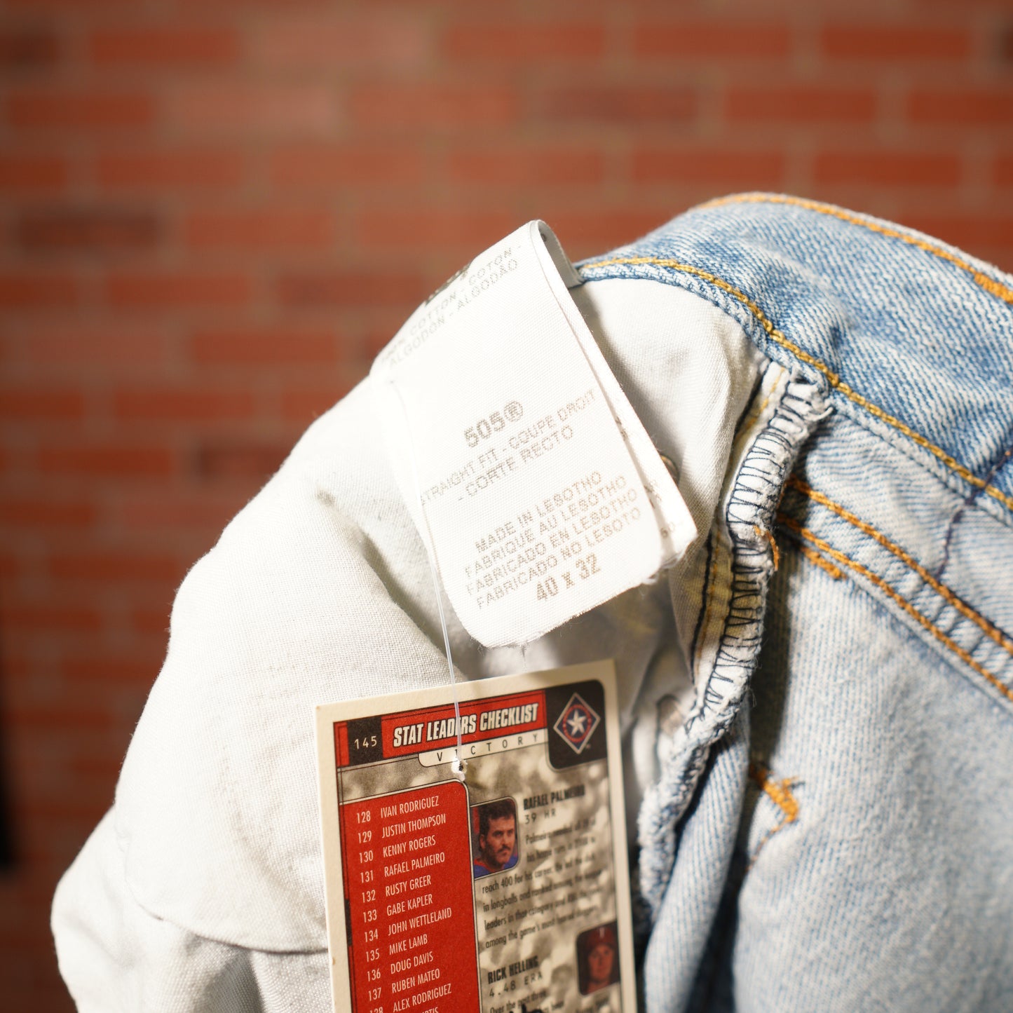 VTG Levis 505 Straight Fit Denim Jeans
