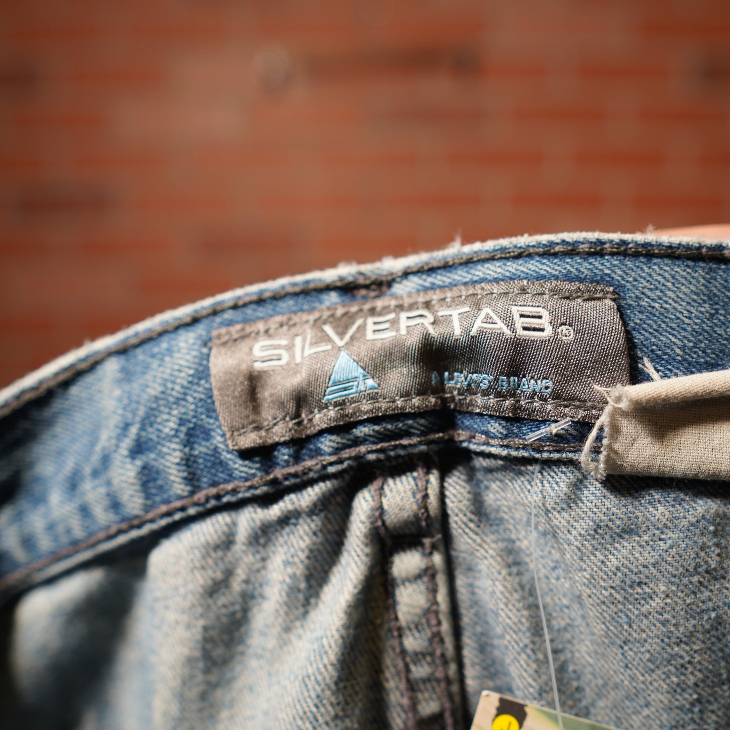 VTG Y2K Silvertab Levis Denim Jeans
