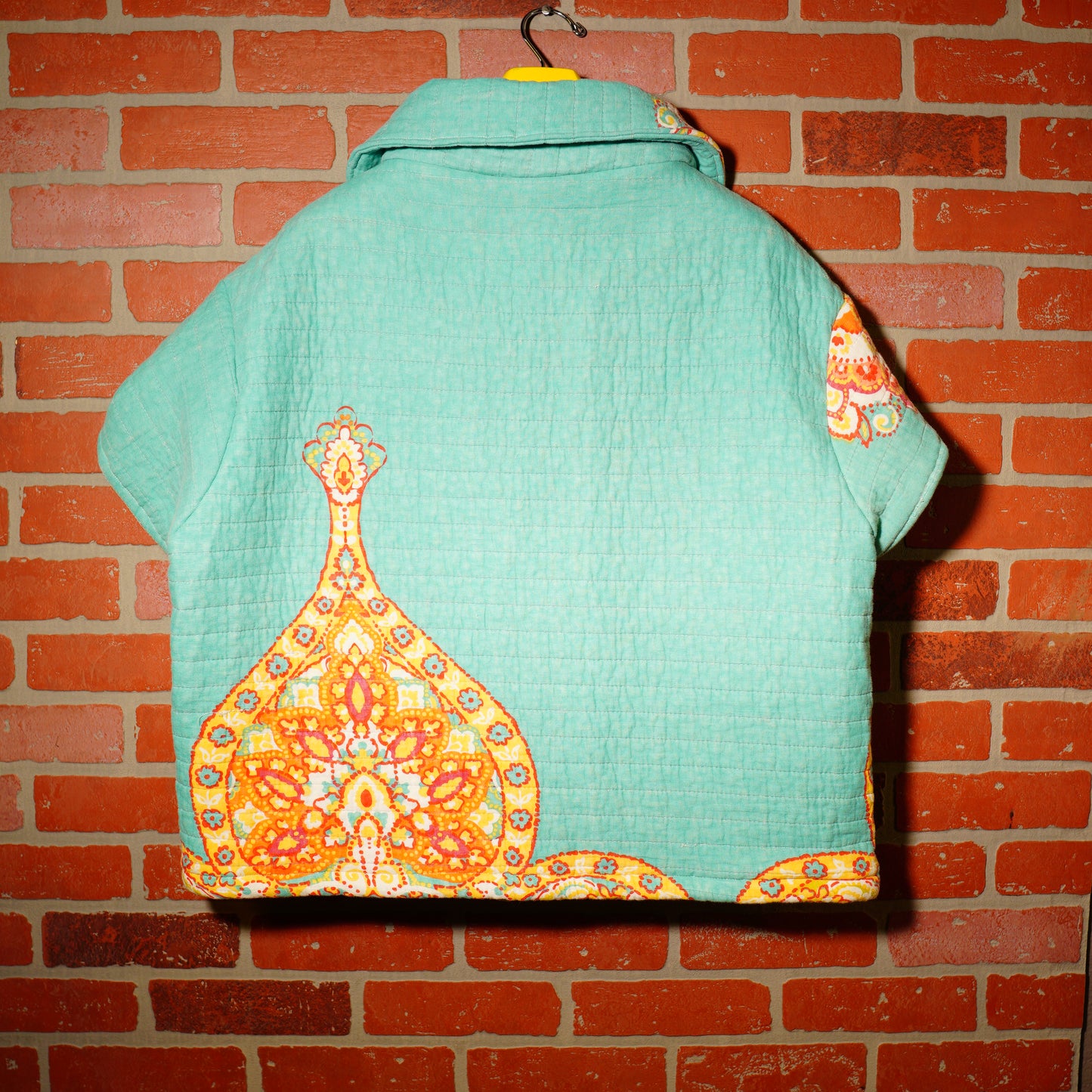 VTG 90s TURQUOISE ORANGE ALL OVER PRINT SHORT SLEEVE QUILT SHIRT