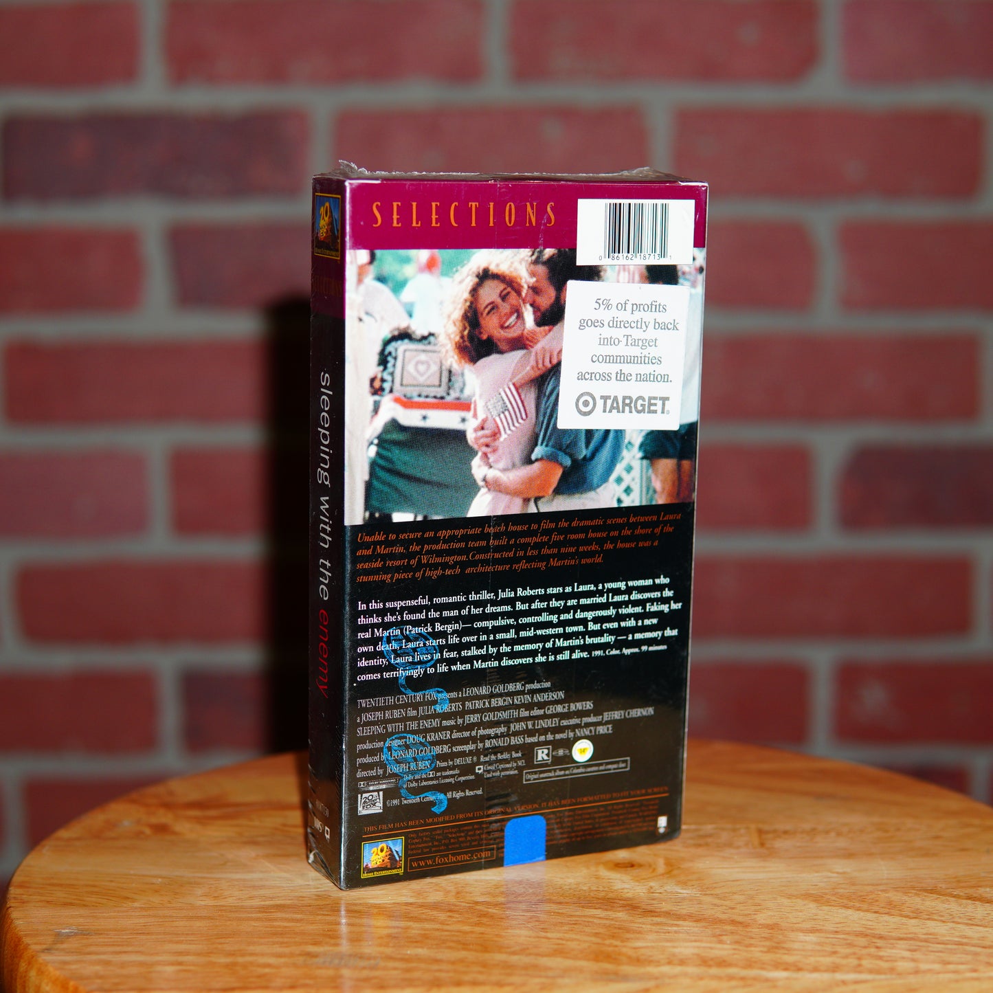DS VTG Sleeping With The Enemy Movie VHS