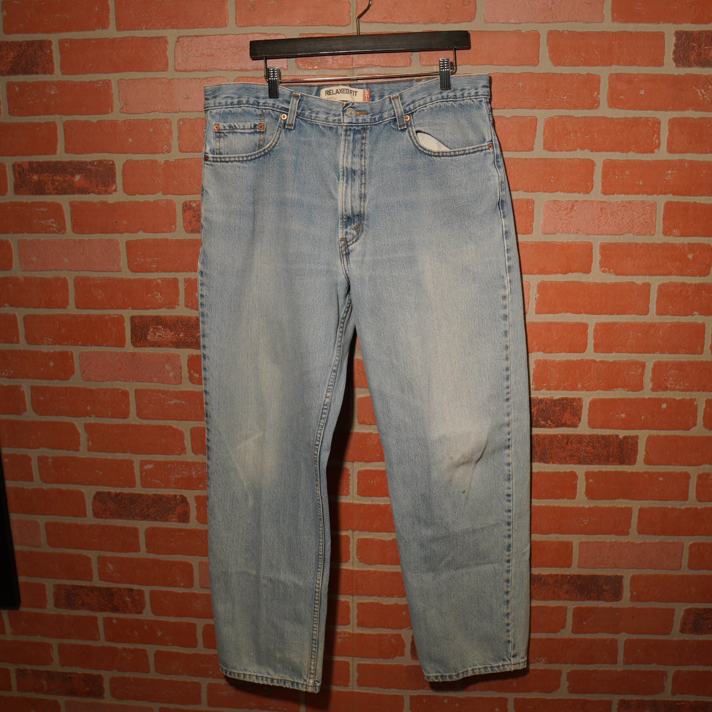 VTG Levis 550 Light Blue Denim Jeans