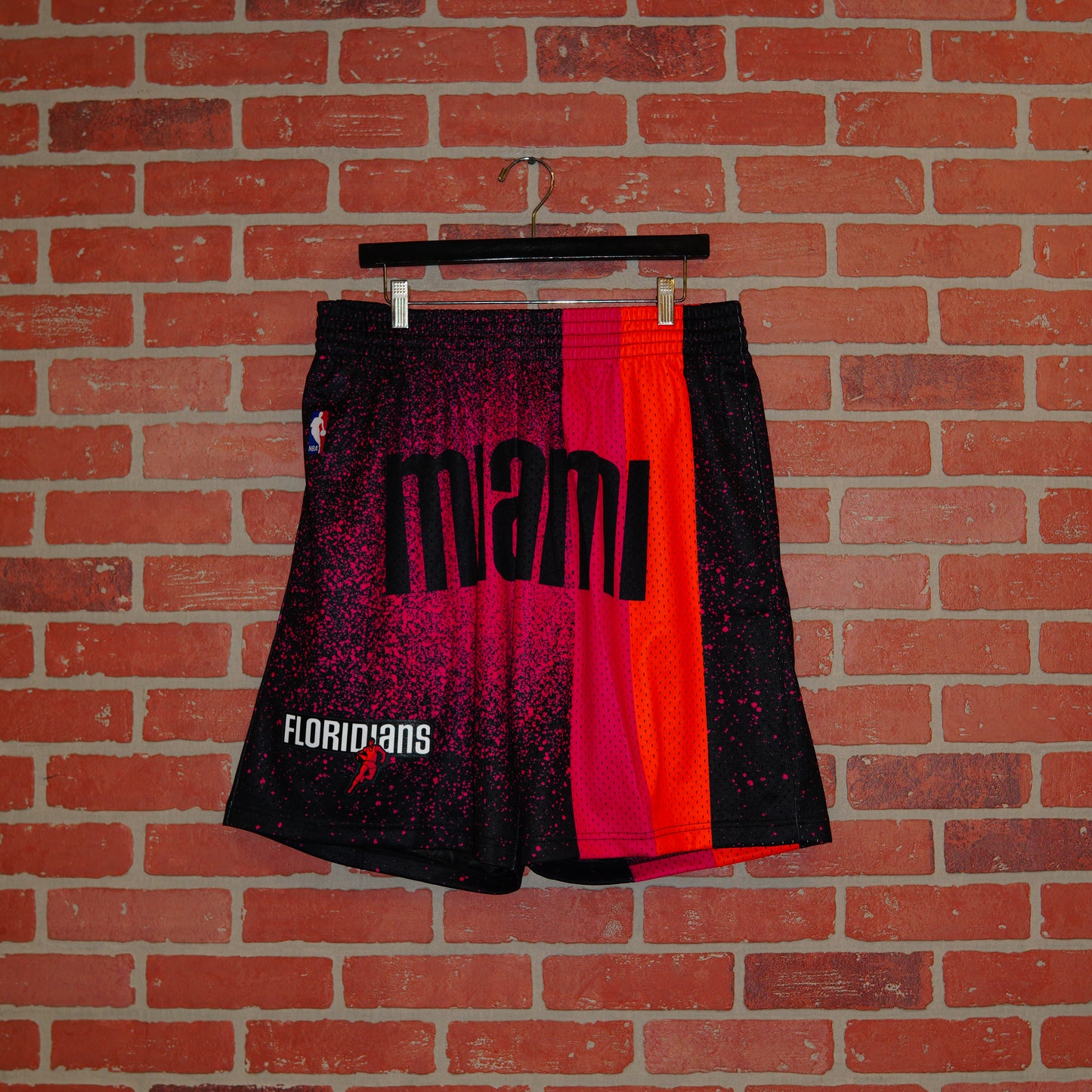 Mitchell & Ness NBA Hardwood Classics Miami Heat Shorts