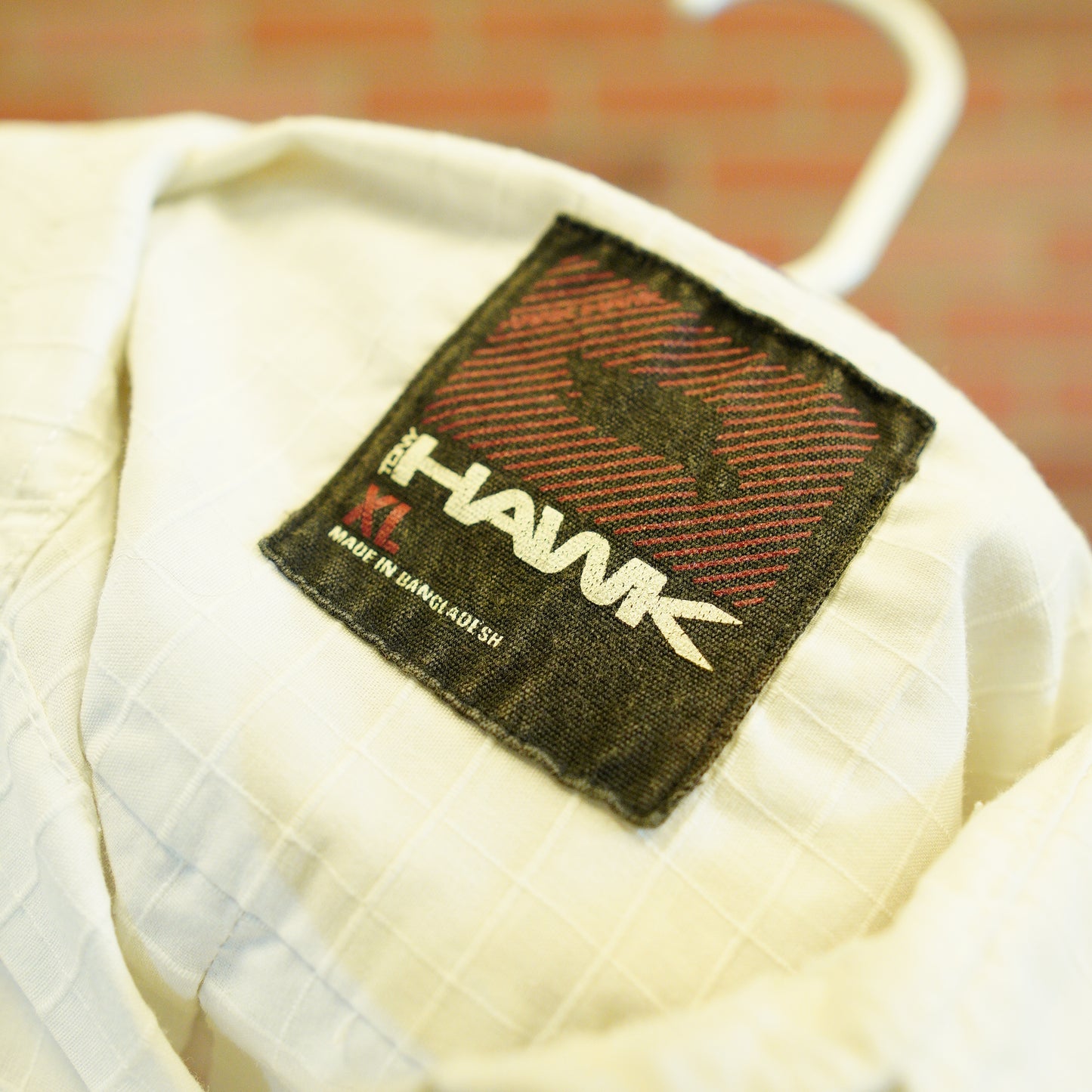 VTG Y2K Hawk Brand Button-Up Shirt (38)