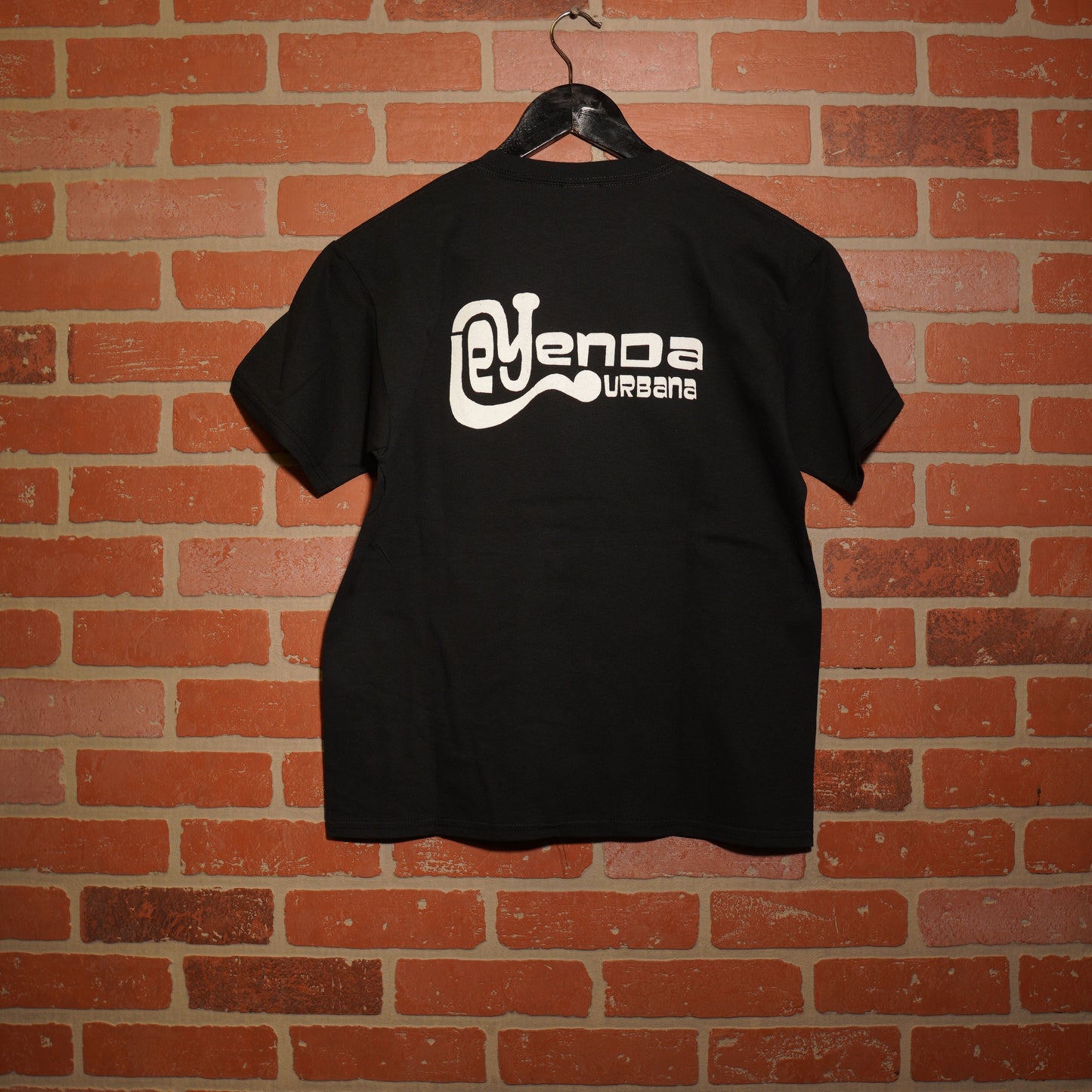 Y2K YOUTH Eyenda Urbana Tee