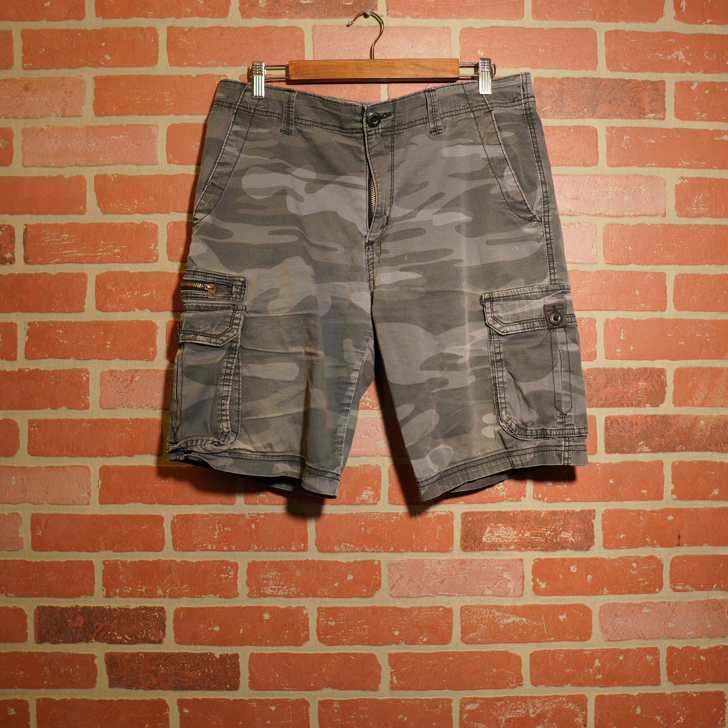 VTG Y2K Grey Camo Cargo Shorts