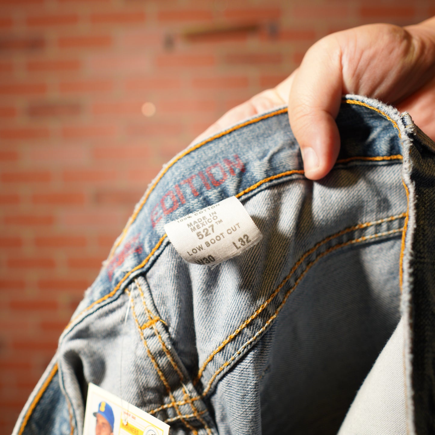 VTG Levis 527 Denim Jeans