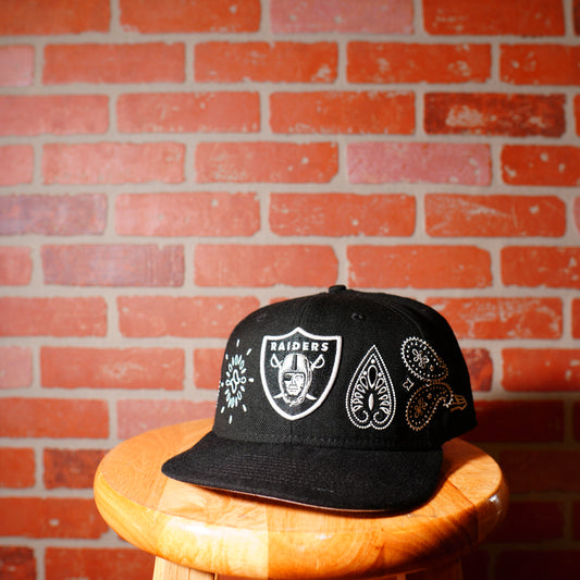New Era NFL Las Vegas Raiders Paisley Fitted Hat
