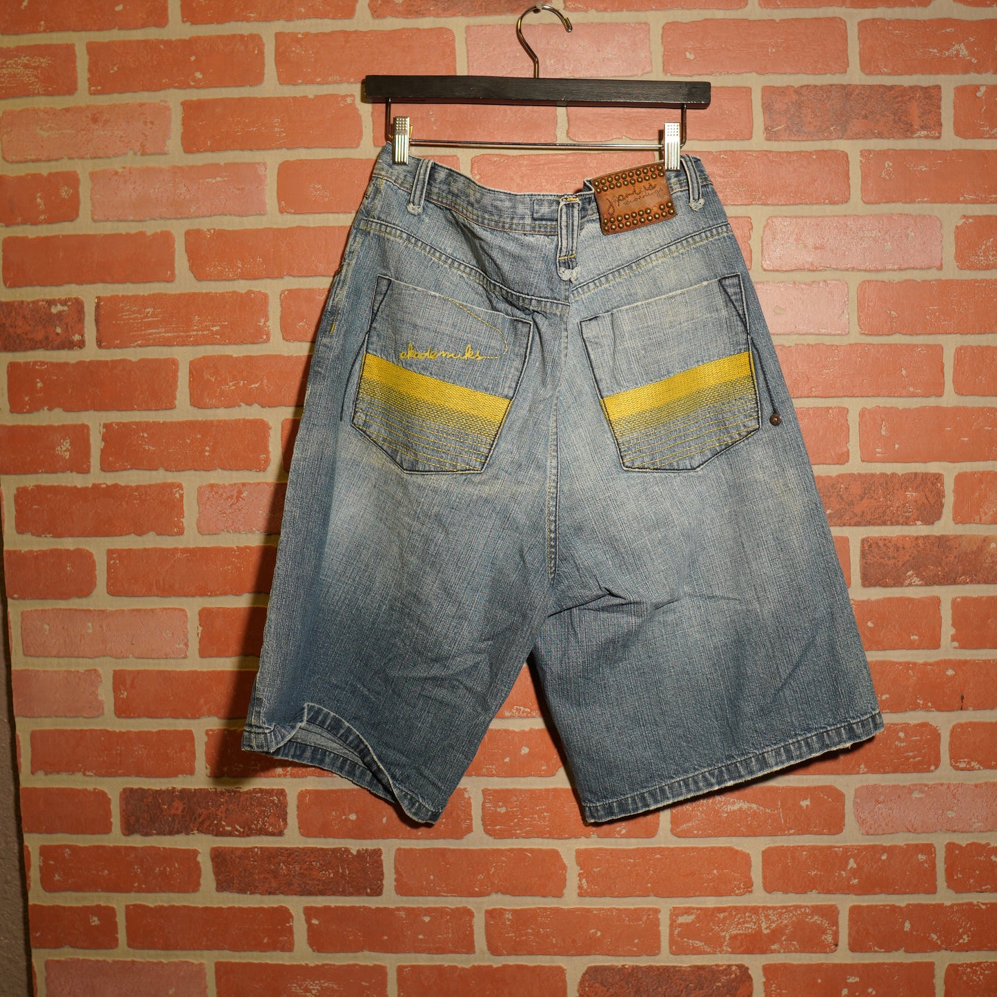 VTG Y2K Akademiks Denim Jeans Shorts