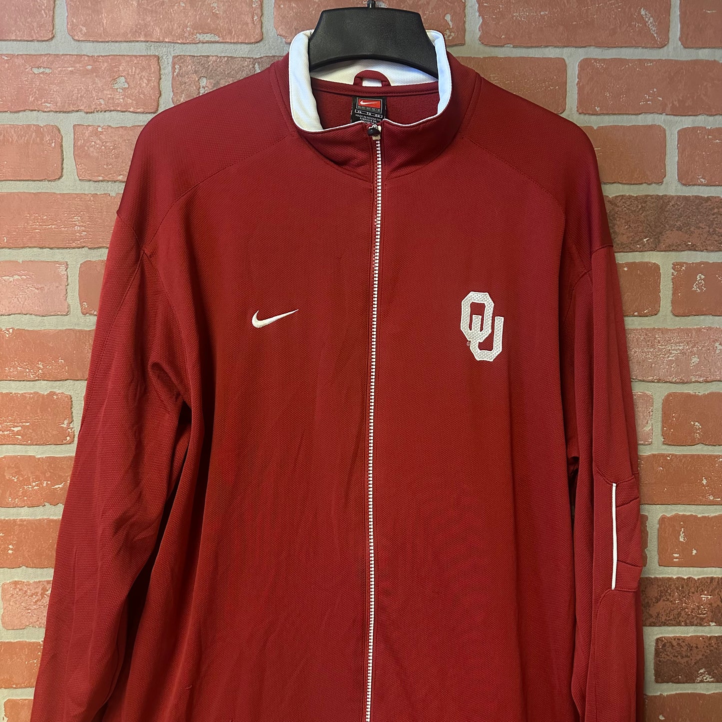 Oklahoma Sooners Team Issued Nike Jacket (14)