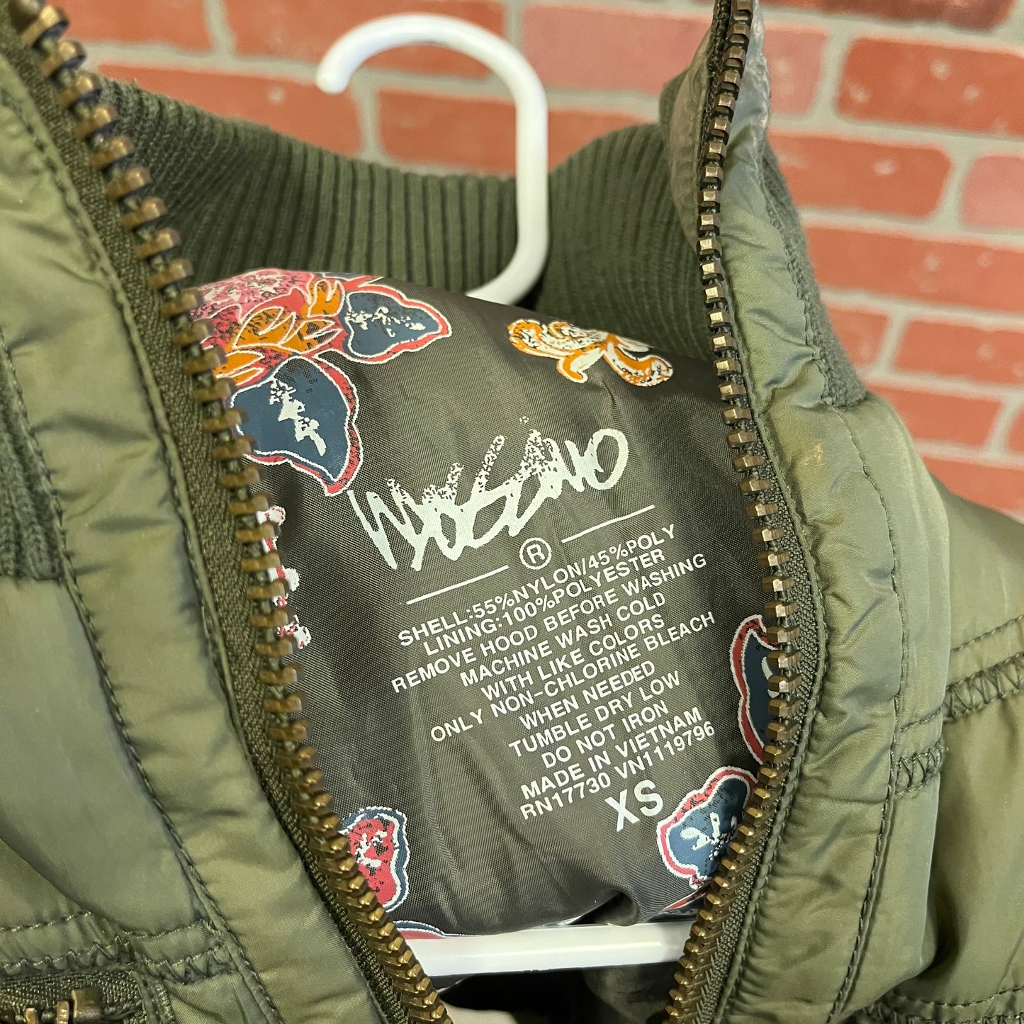 Mossimo Zip-UP Vest (30)