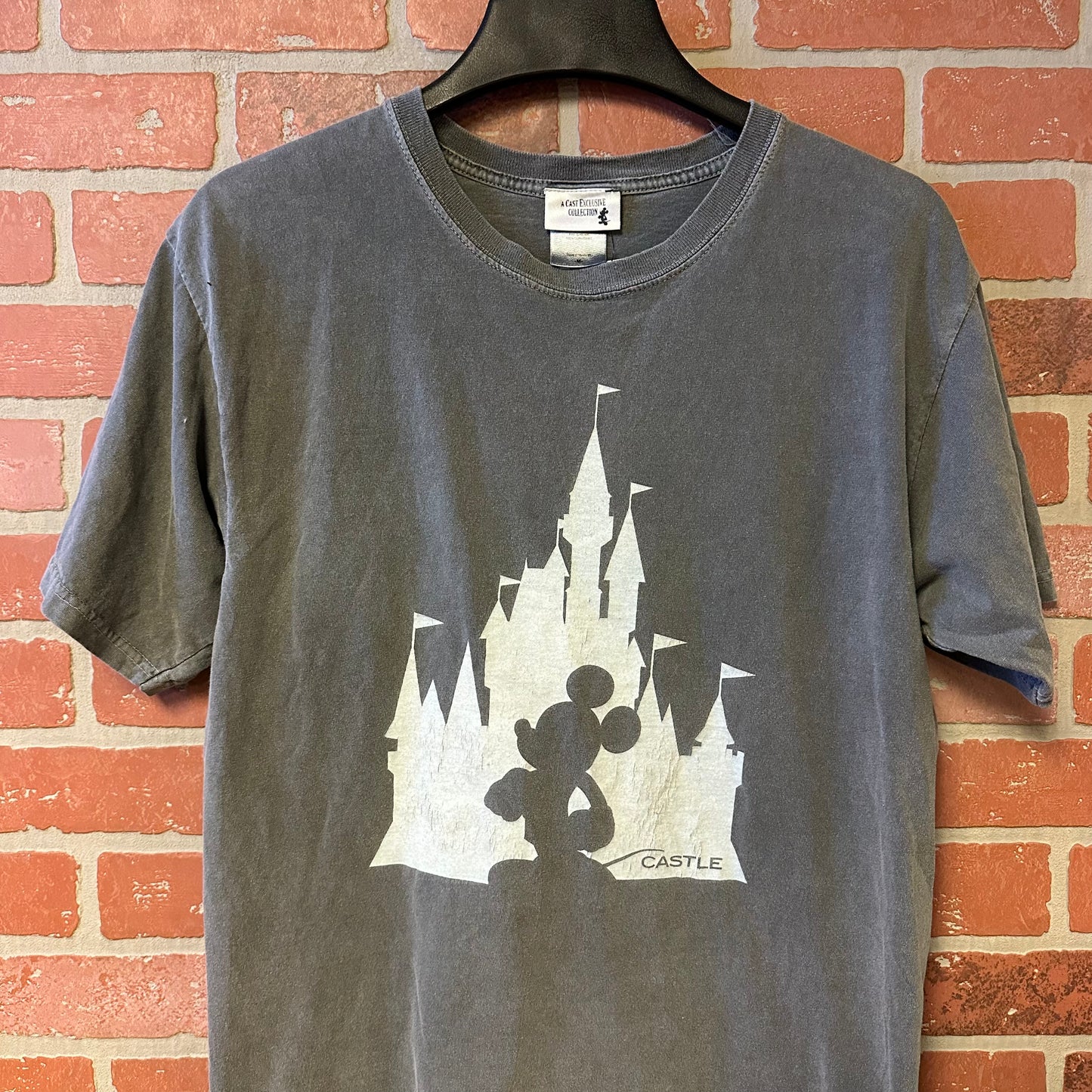 Disney Mickey Mouse Castle Tee (23)