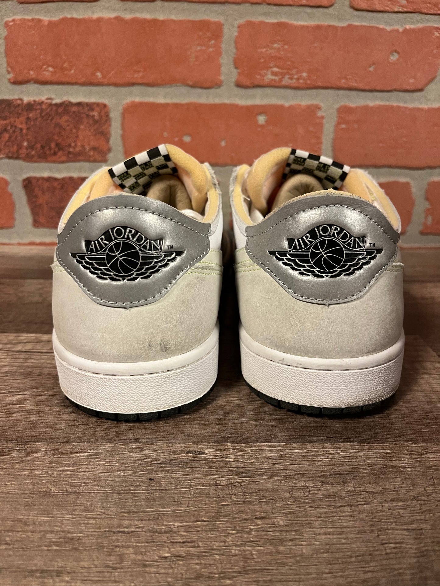 Air Jordan 1 Low OG Ghost Green