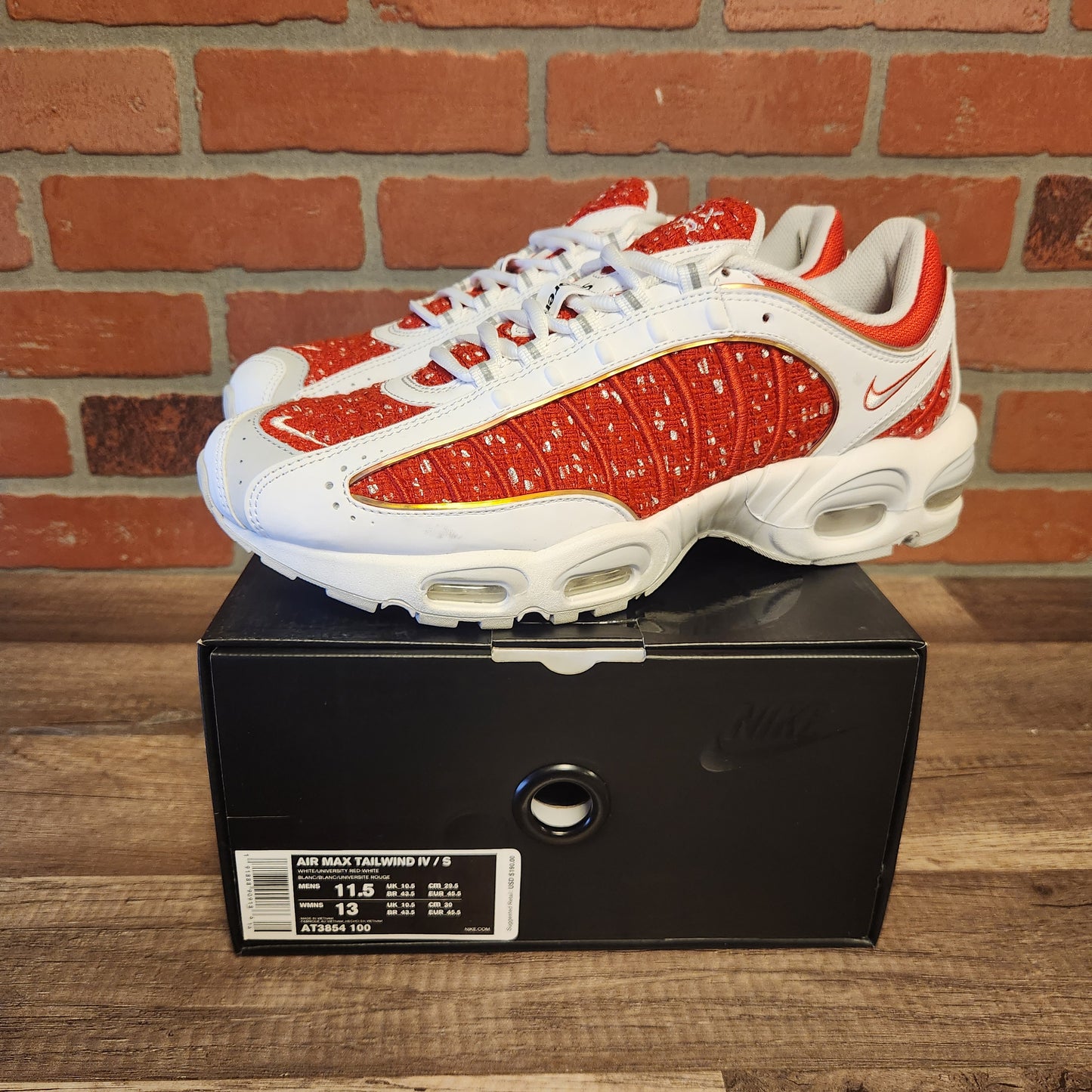 Nike Air Max Tailwind 4 Supreme