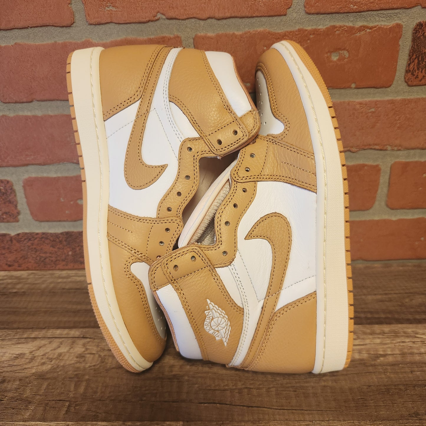 DS WMNS Air Jordan 1 High OG Praline