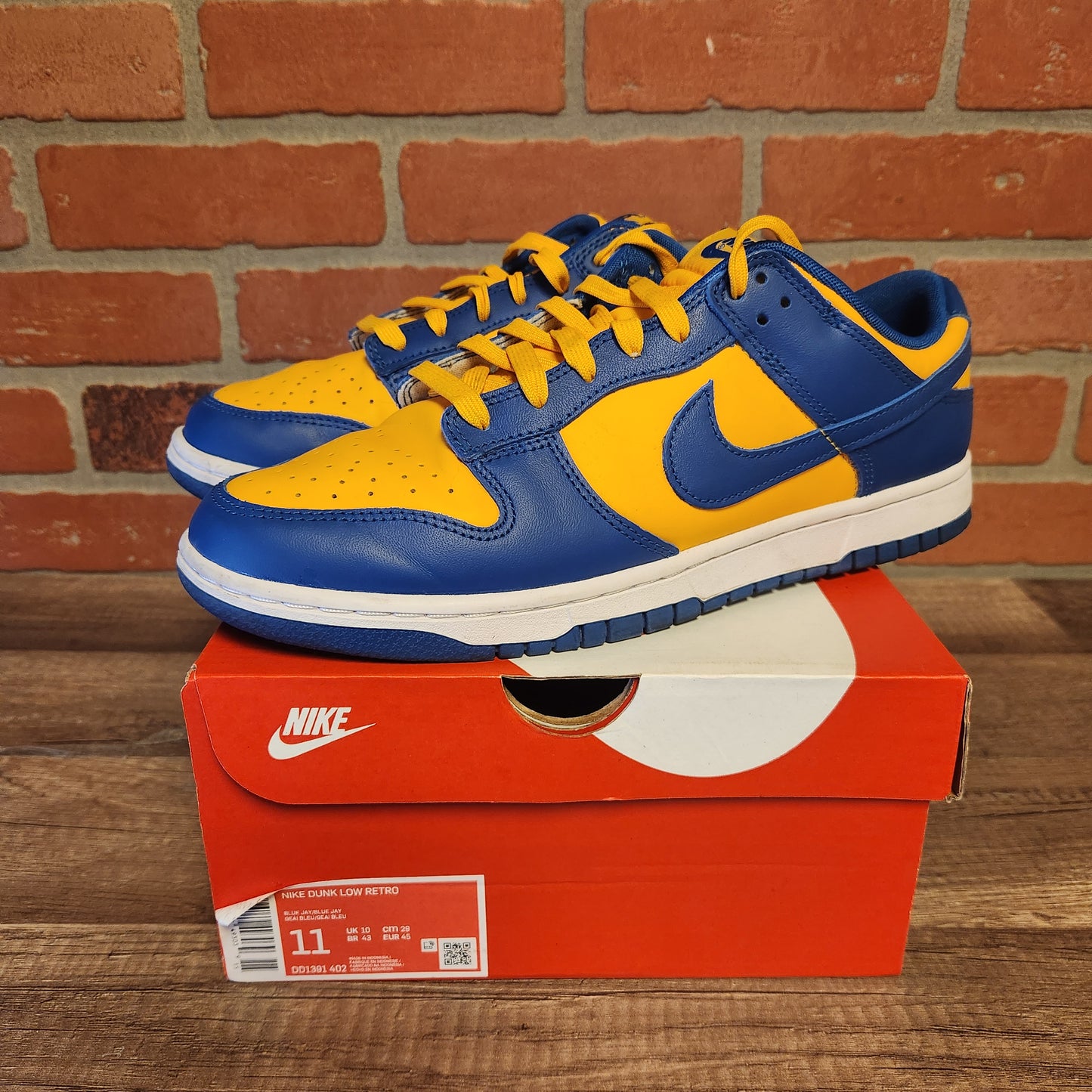 Nike Dunk Low UCLA