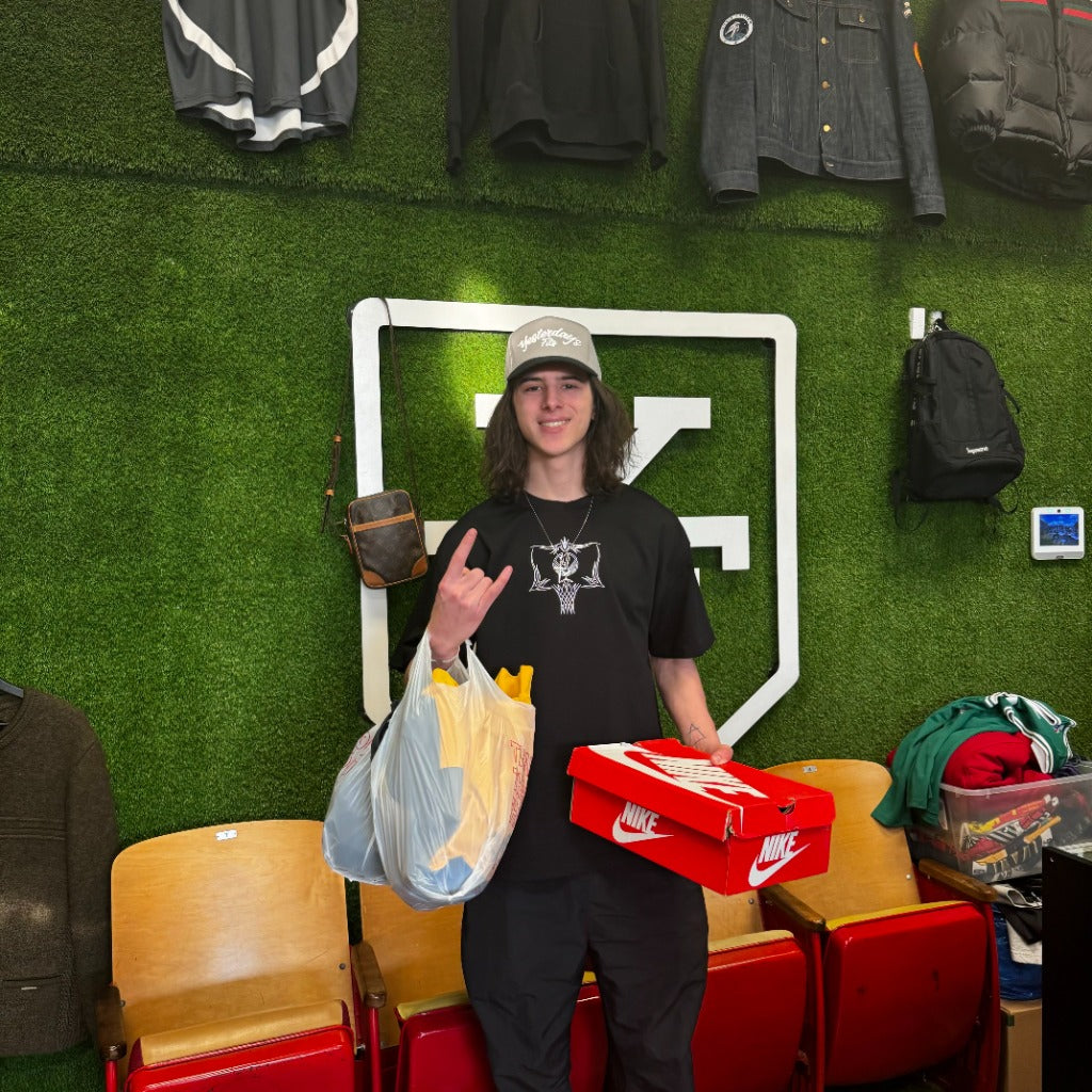 Yesterday's Fits Lifestyle: lifestyle grass wall guy