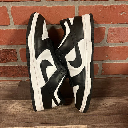 WMNS Dunk Low Black White