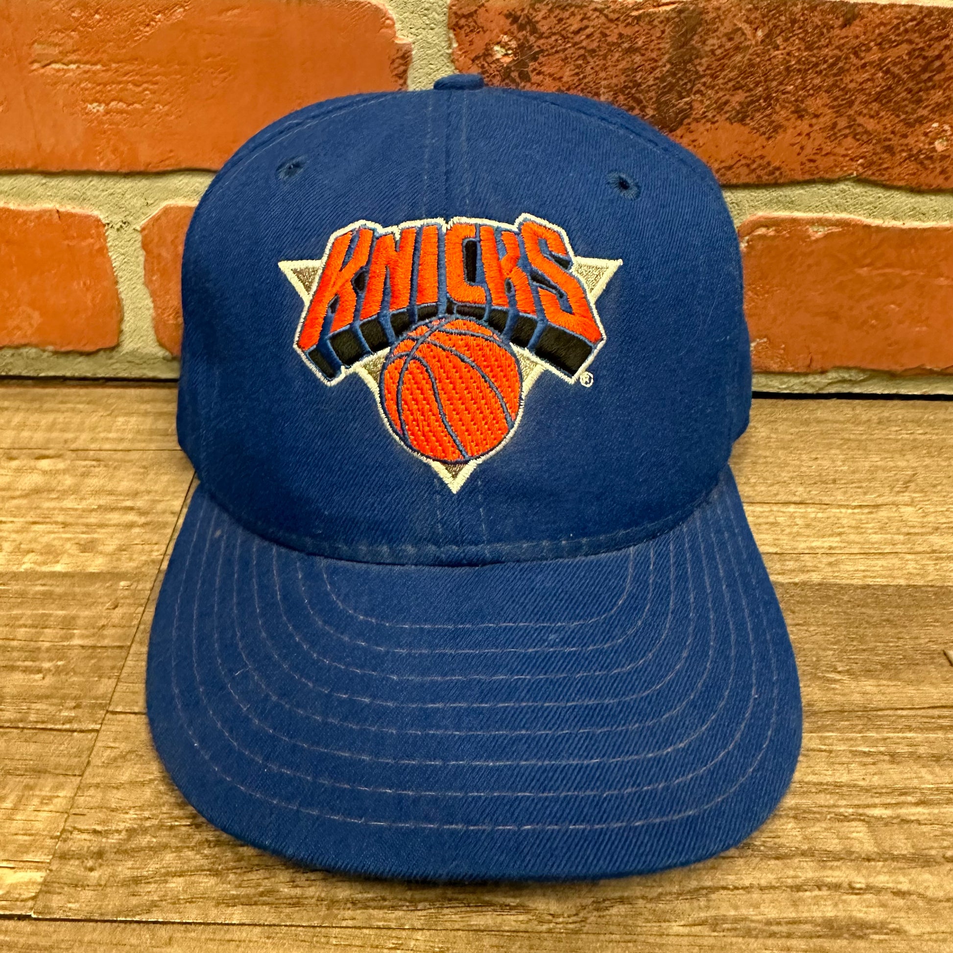 VTG New York Knicks Fitted Hat – Yesterday's Fits