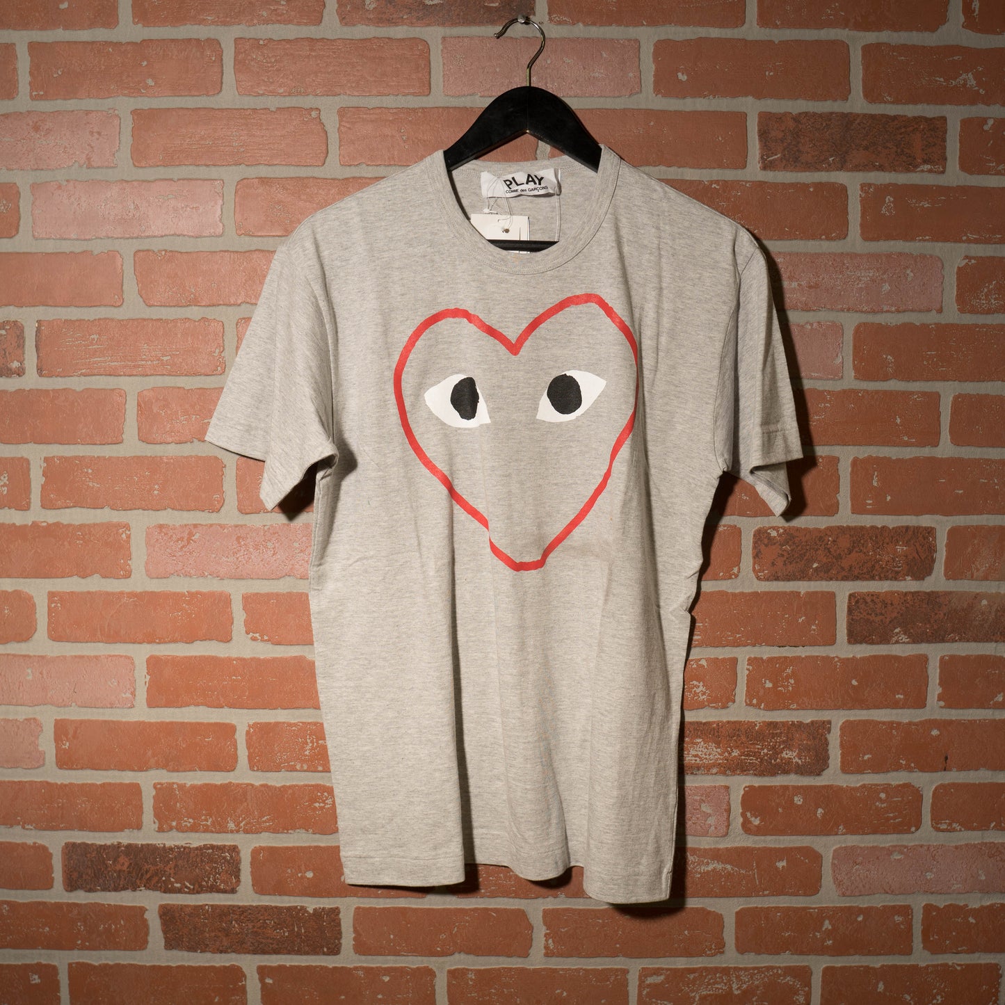 CDG Play Grey Outline Heart Tee