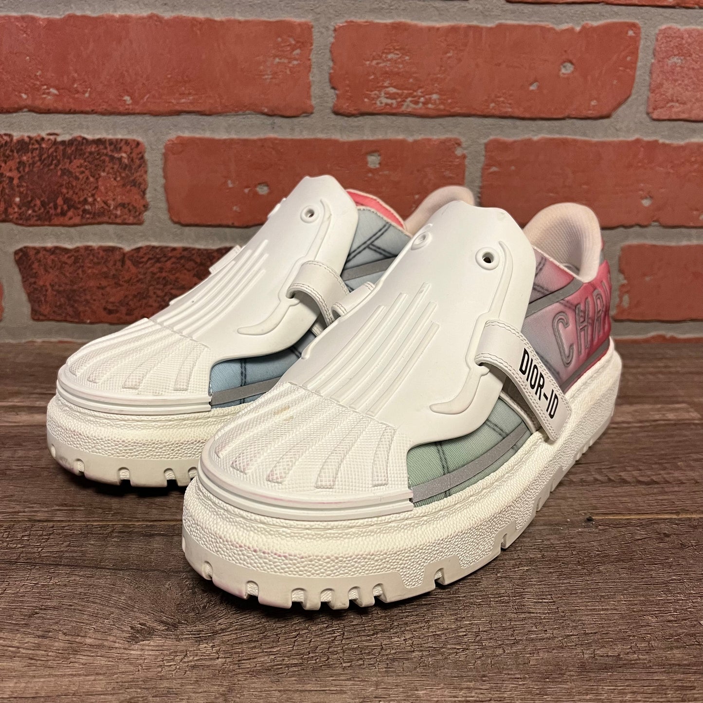 WMNS Christian Dior ID