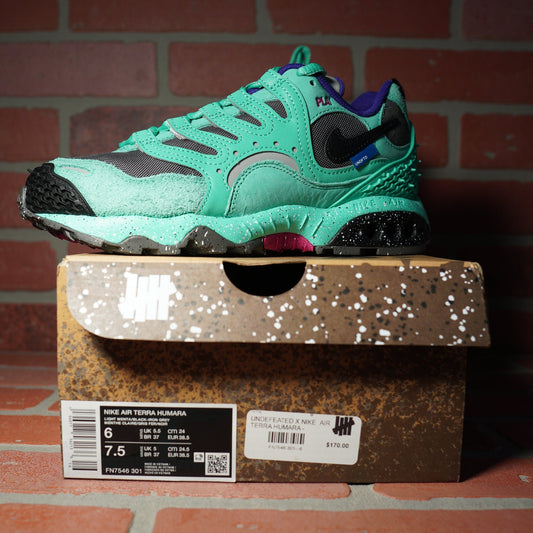 DS Nike Air Terra Humara x UNDEFEATED "Light Menta" SZ 6