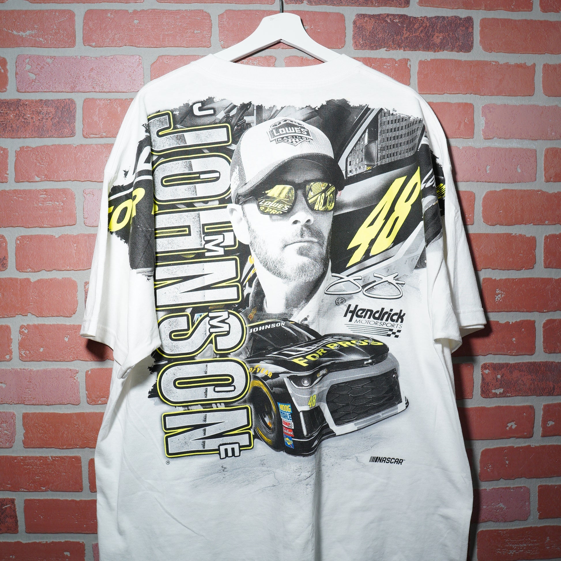 VTG DS Nascar Jimmie Johnson Big Print Race Tee Yesterday's Fits