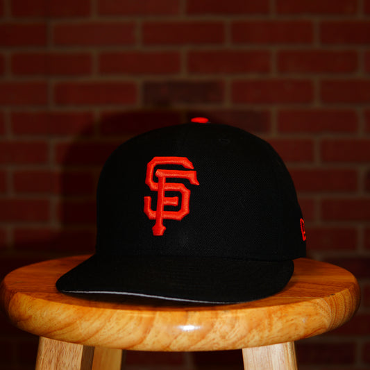 MLB San Fransisco Giants Swarovski Patch Fitted Hat