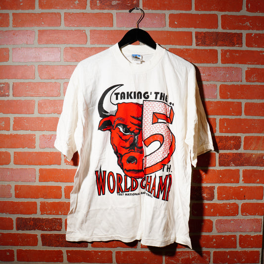 VTG 1997 NBA Chicago Bulls 5th Championship Tee