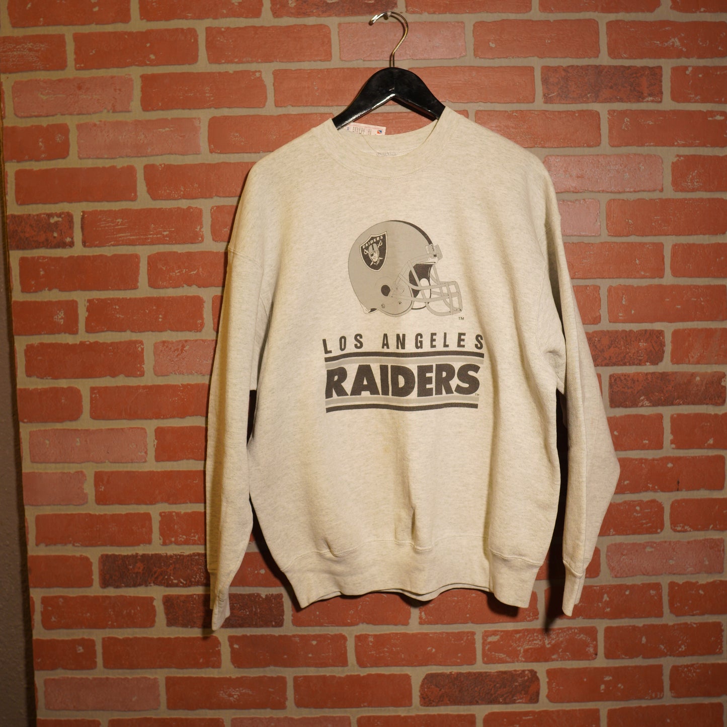 VTG NFL Los Angeles Raiders Grey Helmet Crewneck