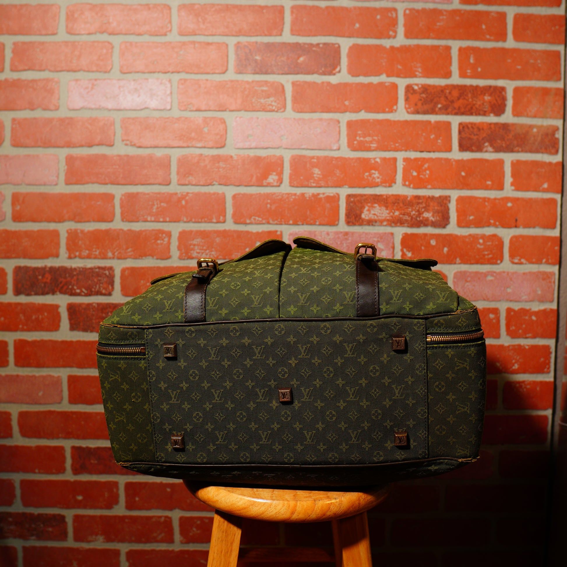 Authentic LV Green Luggage Bag – Yesterday's Fits